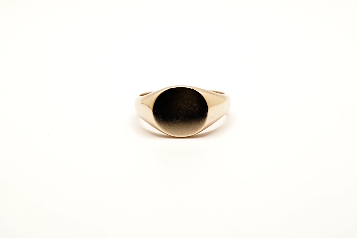 Flat Oval Heirloom Signet 10k