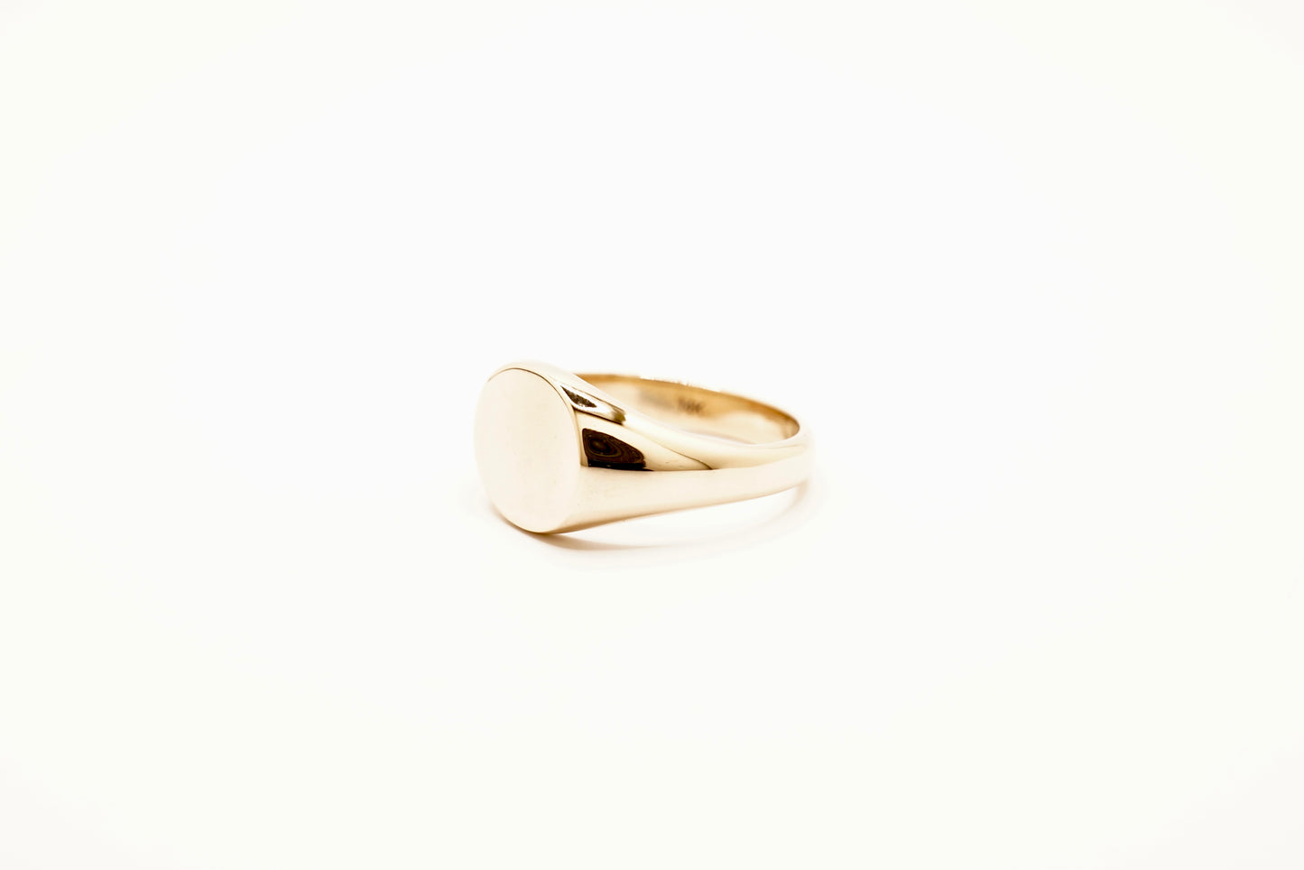 Flat Oval Heirloom Signet 10k