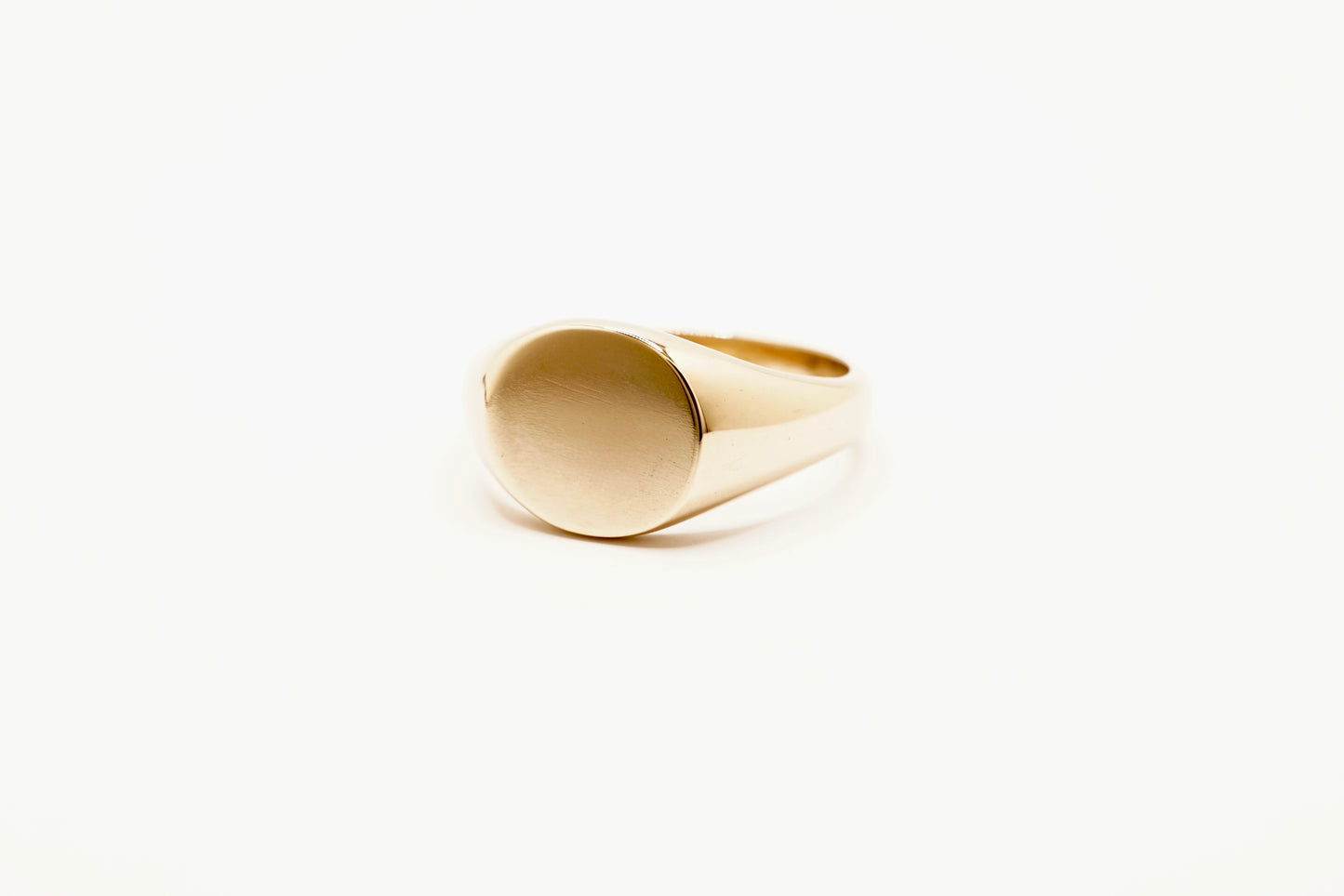Flat Oval Heirloom Signet 10k