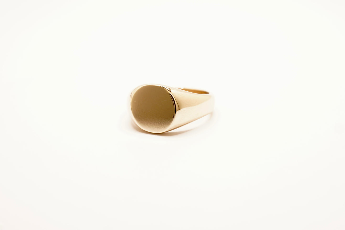 Circle Heirloom Signet 10k