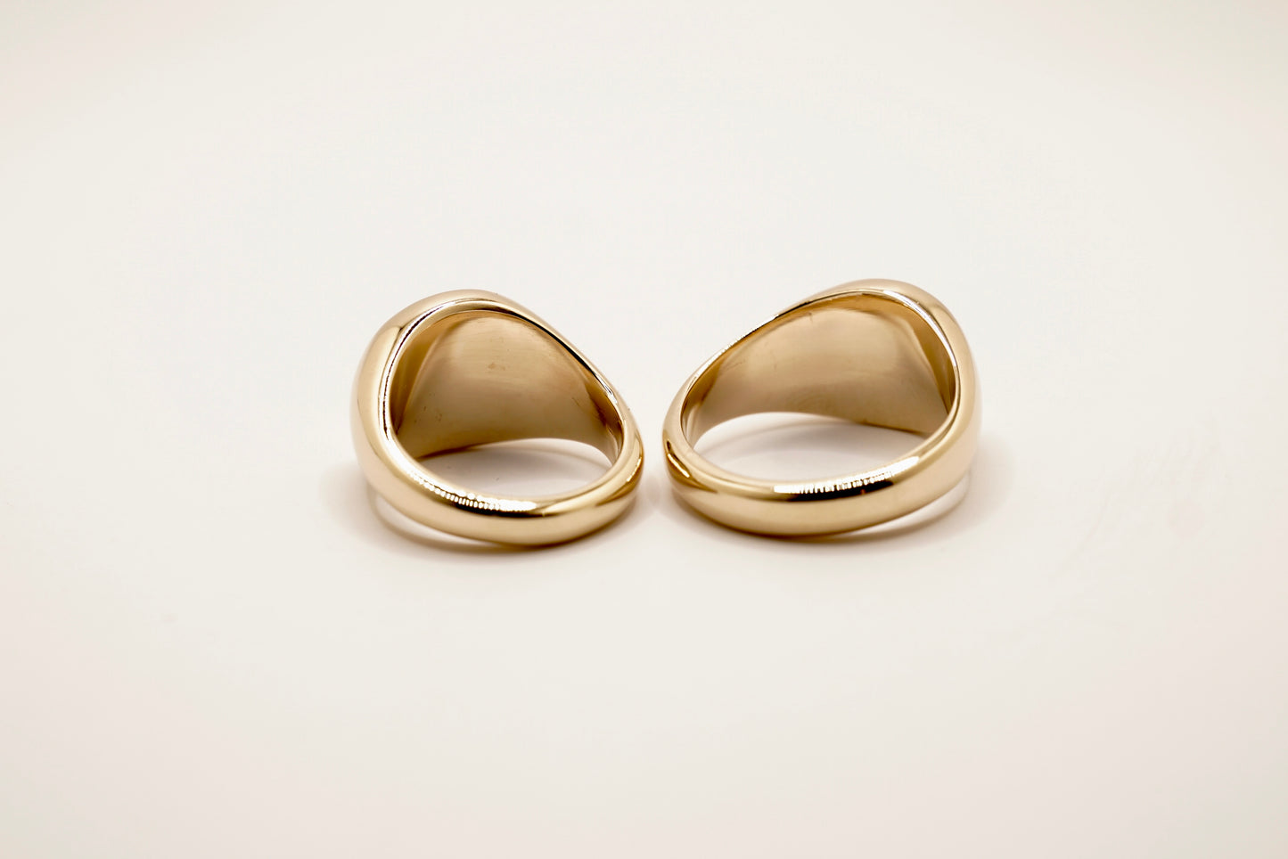 Circle Heirloom Signet 10k