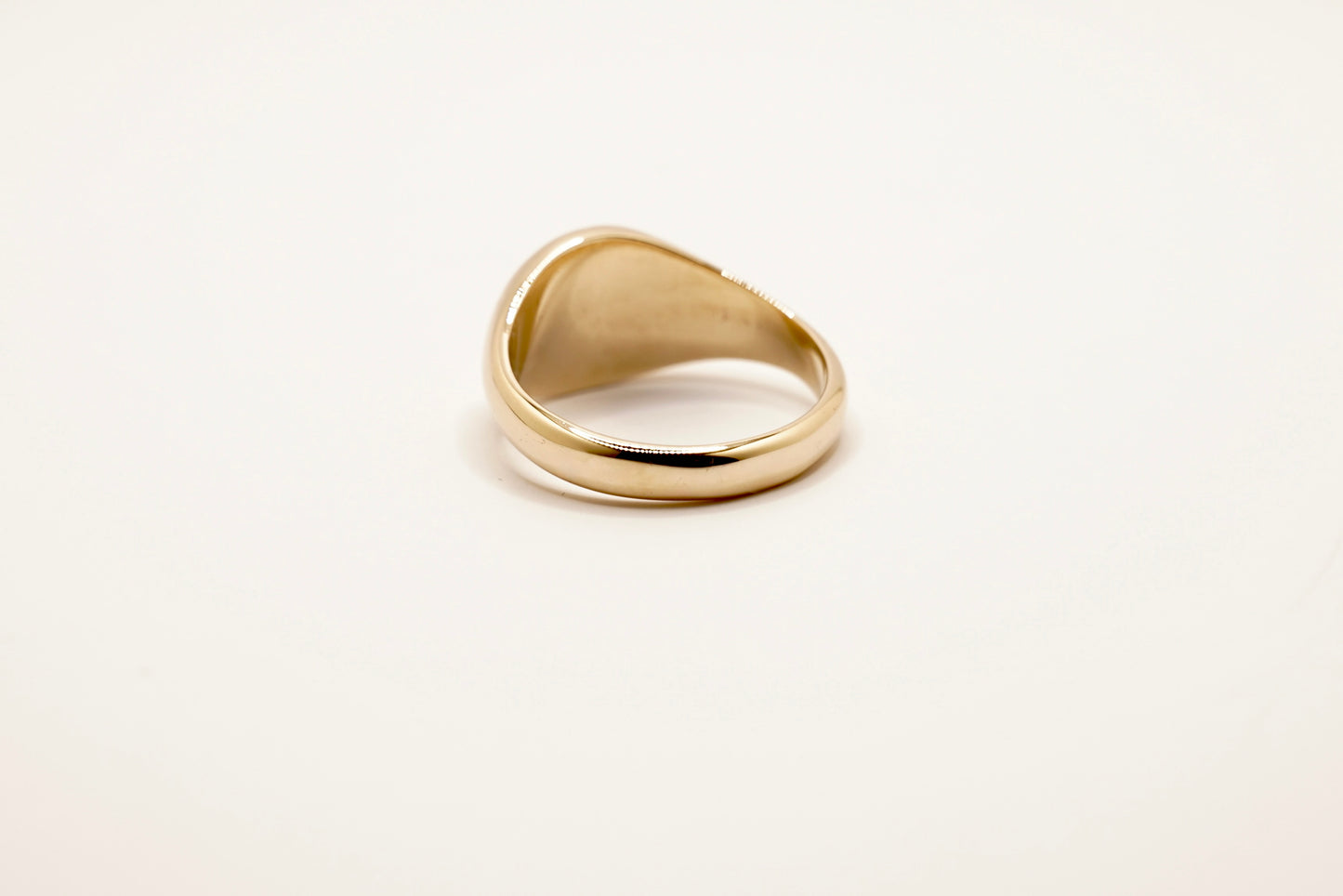 Flat Oval Heirloom Signet 10k