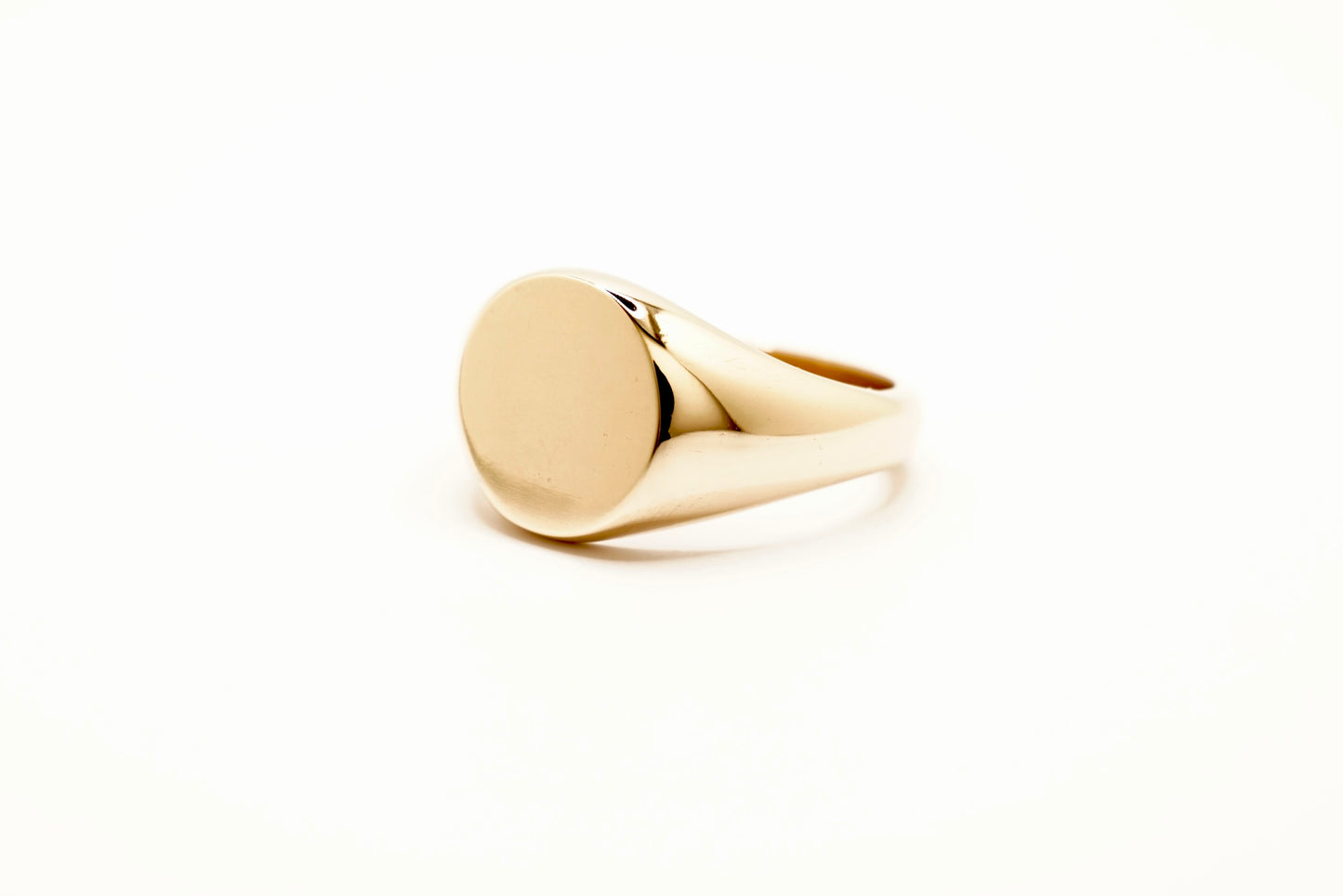 Oval Heirloom Signet 10k