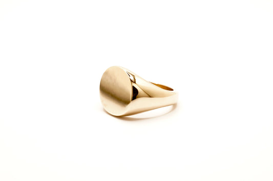 Circle Heirloom Signet 10k