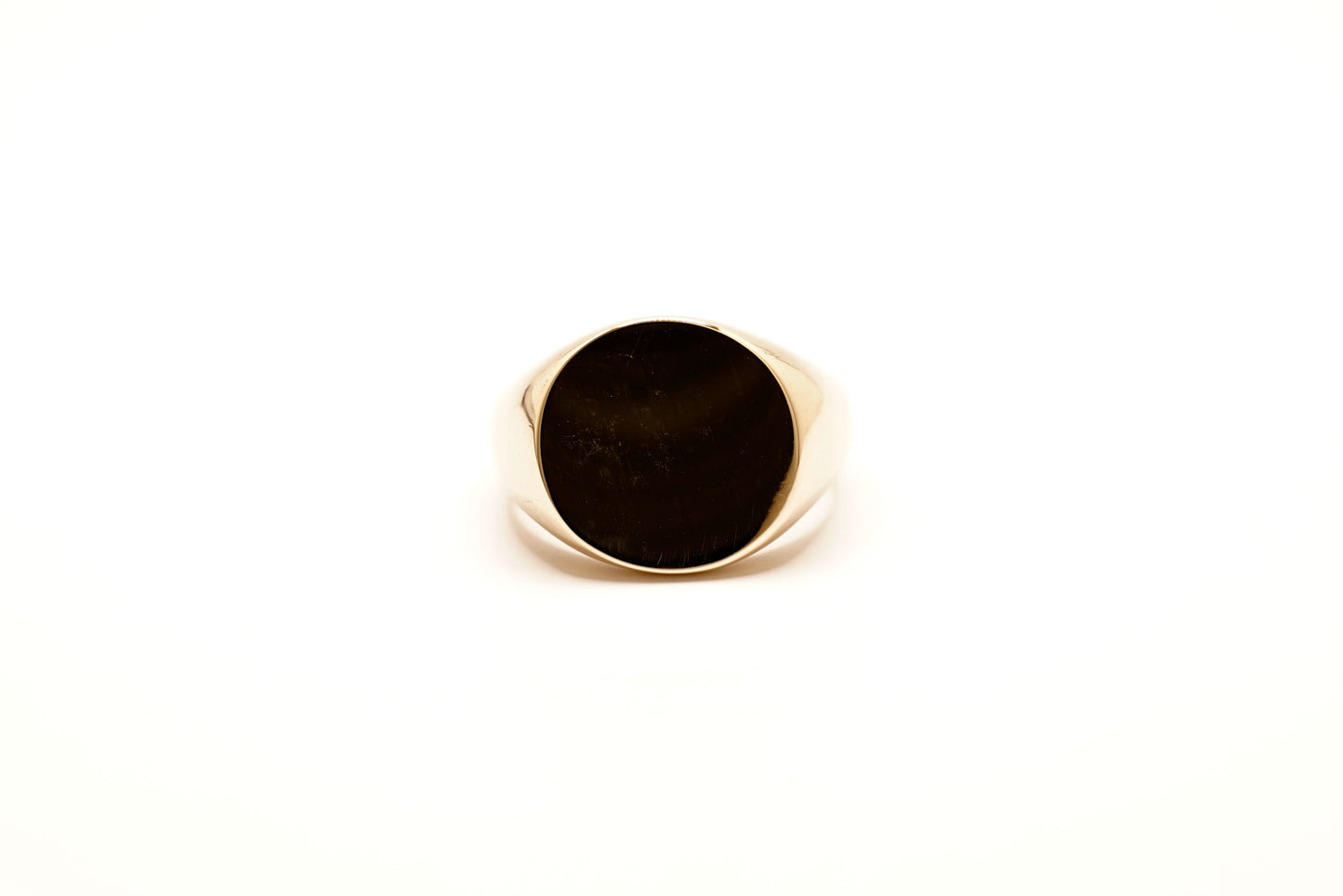 Circle Heirloom Signet 10k